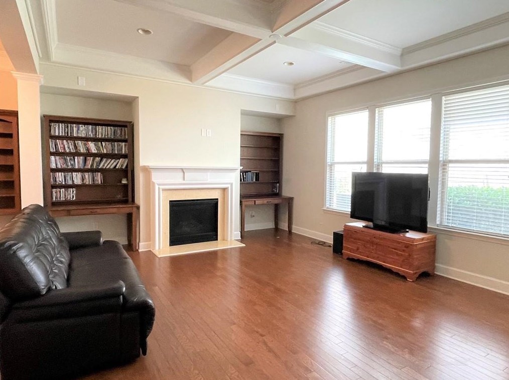 826 Northam Ln, Atlanta GA  30342-5041 exterior