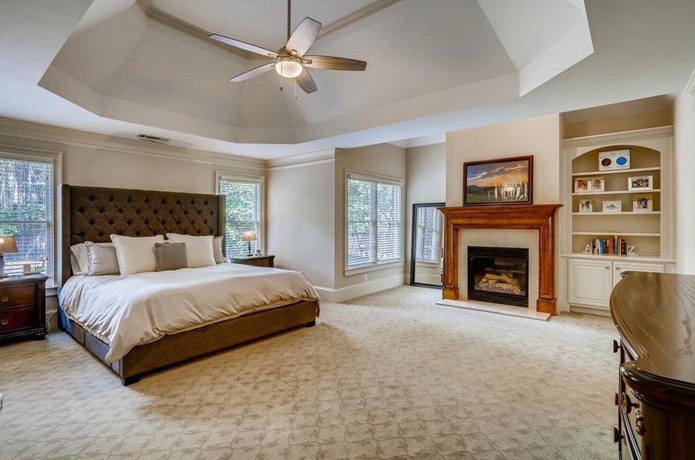 3761 Watkins Pl, Atlanta GA  30319-1826 exterior