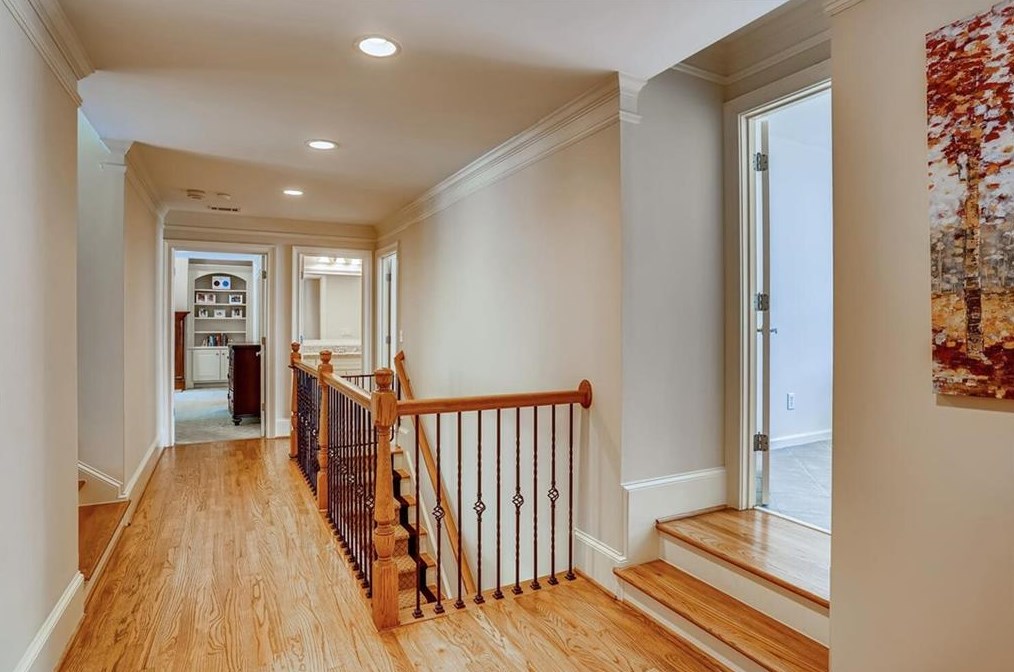 3761 Watkins Pl, Atlanta GA  30319-1826 exterior