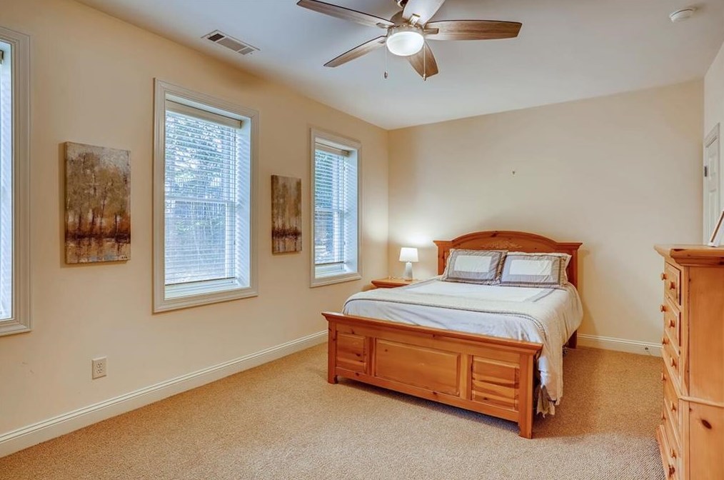 3761 Watkins Pl, Atlanta GA  30319-1826 exterior