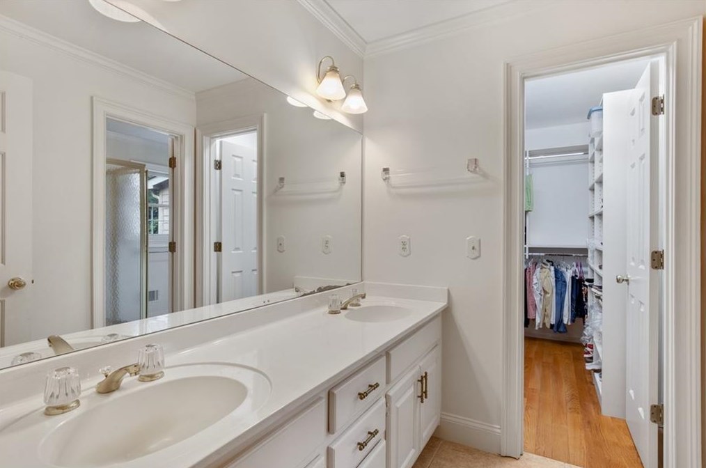 2932 Hamilton Sq, Decatur GA  30033-1146 exterior