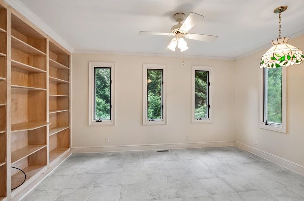 2932 Hamilton Sq, Decatur GA  30033-1146 exterior