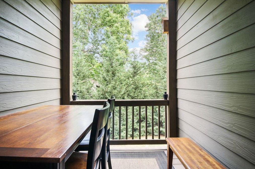 3011 Eltham Pl, Decatur GA  30033-3253 exterior