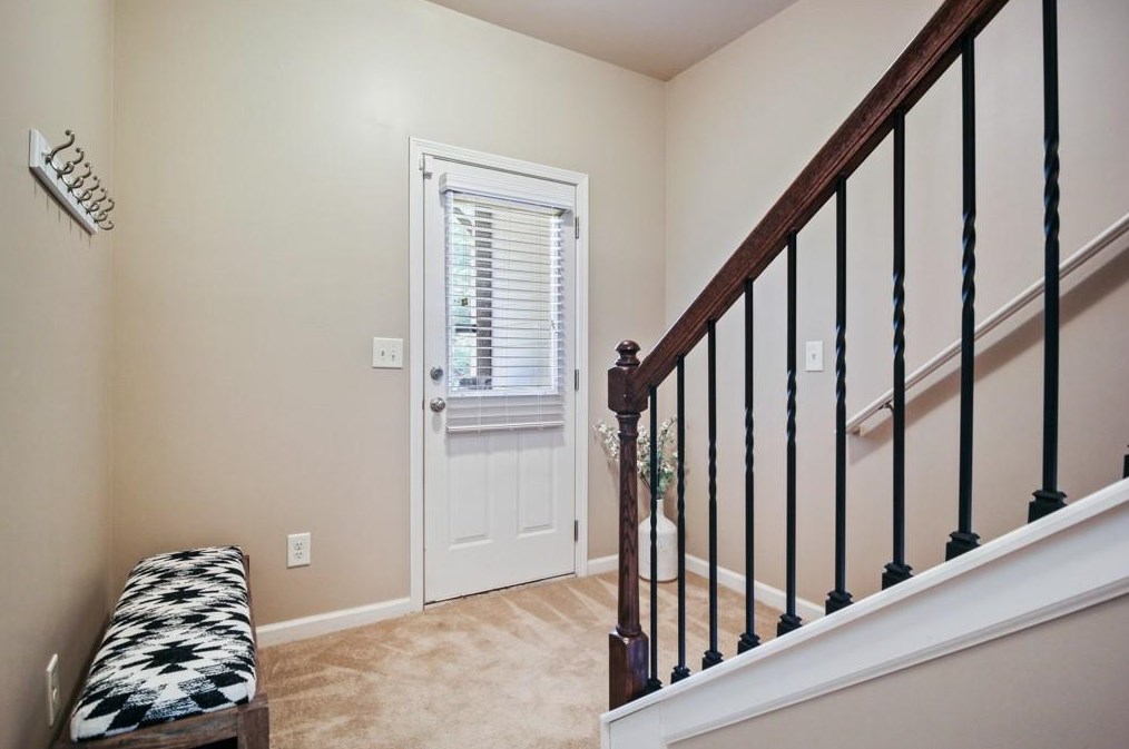 3011 Eltham Pl, Decatur GA  30033-3253 exterior