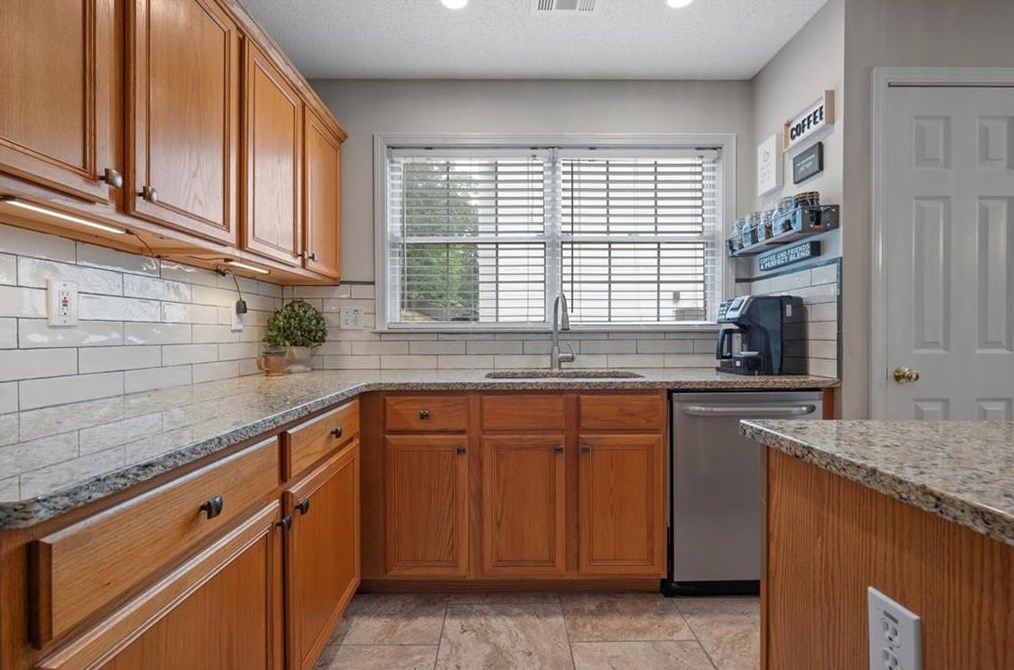 2515 Traywick Chase, Alpharetta GA 30004-4206 exterior