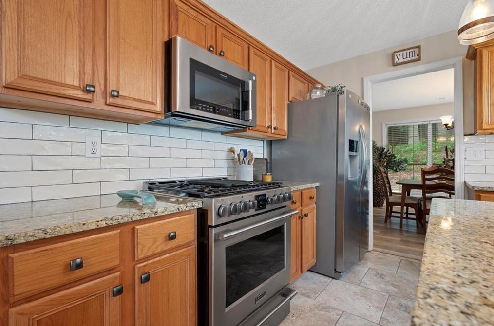 2515 Traywick Chase, Alpharetta GA 30004-4206 exterior