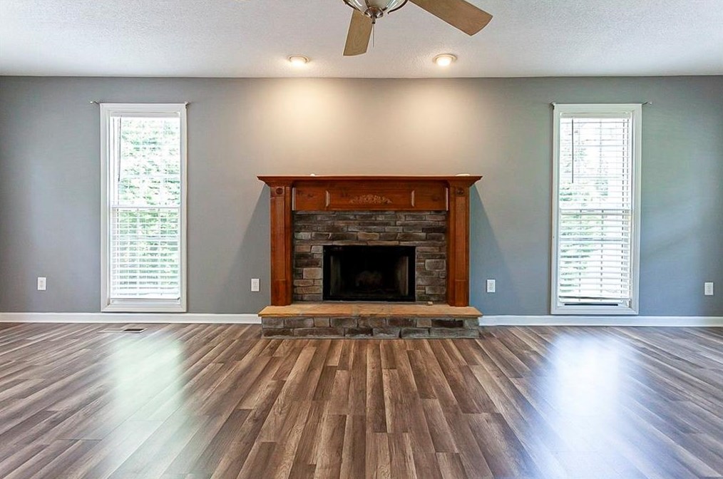 131 Oliver Ct, Douglasville GA  30134-5250 exterior