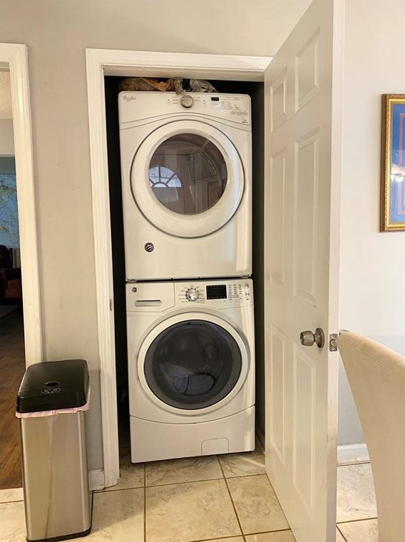 1886 Valencia Rd, Decatur GA  30032-5270 exterior