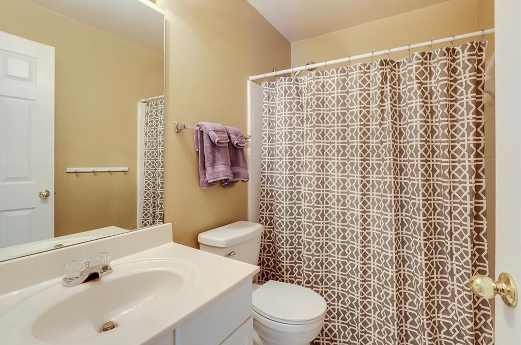 2195 Berryhill Cir, Smyrna GA  30082-4744 exterior