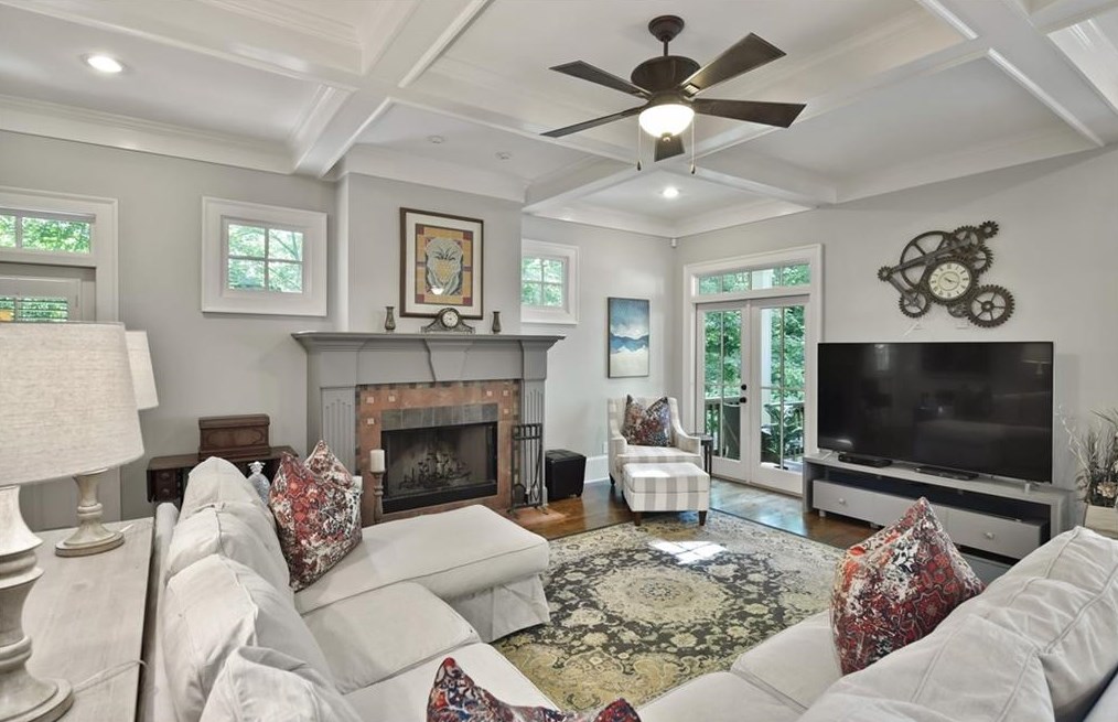 1847 Butlers Ln, Decatur GA  30033-4001 exterior