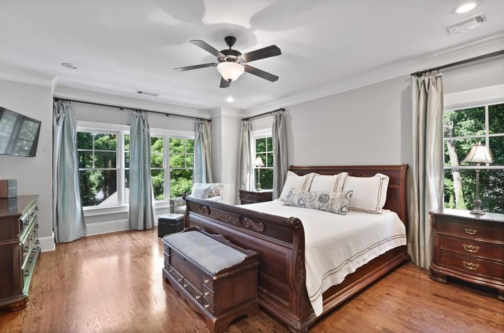 1847 Butlers Ln, Decatur GA  30033-4001 exterior