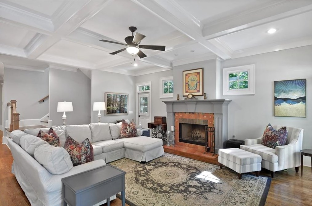 1847 Butlers Ln, Decatur GA  30033-4001 exterior