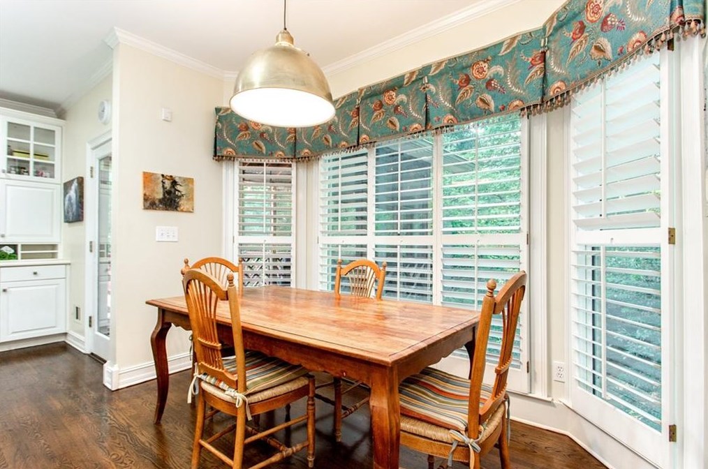 846 Springside Ct, Atlanta GA 30342-3557 exterior