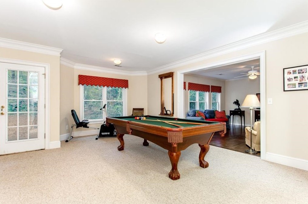 846 Springside Ct, Atlanta GA 30342-3557 exterior