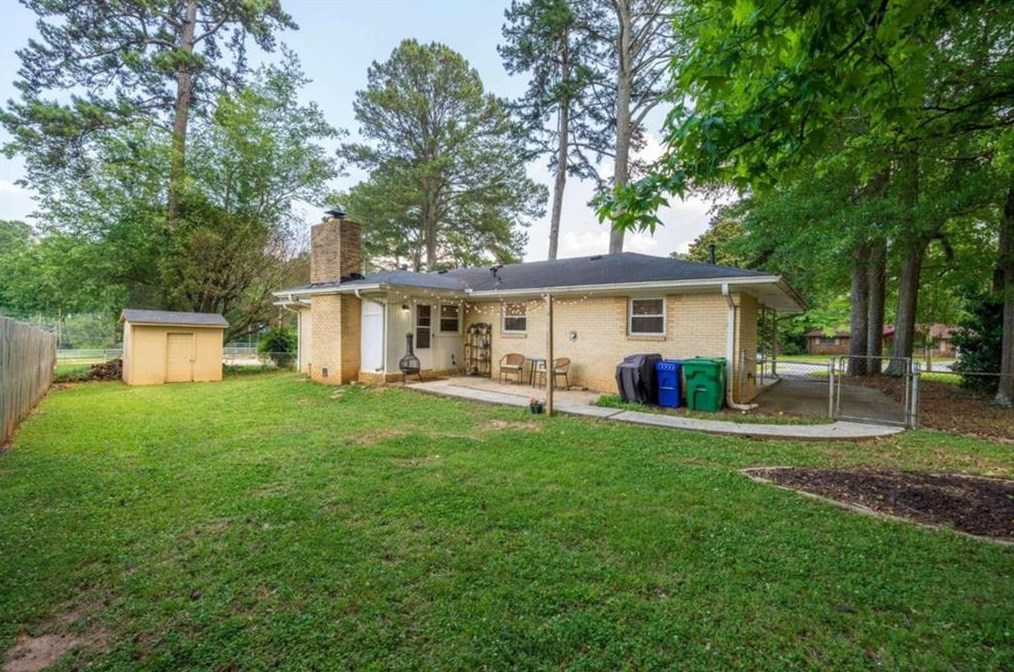 3048 Hudson Ct, Decatur GA  30033-1115 exterior