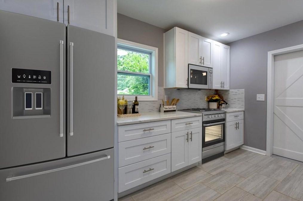 1626 Oak Knl Cir, Atlanta GA  30315-5208 exterior