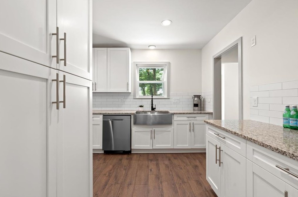 1231 Thomas Rd, Decatur GA  30030-4618 exterior