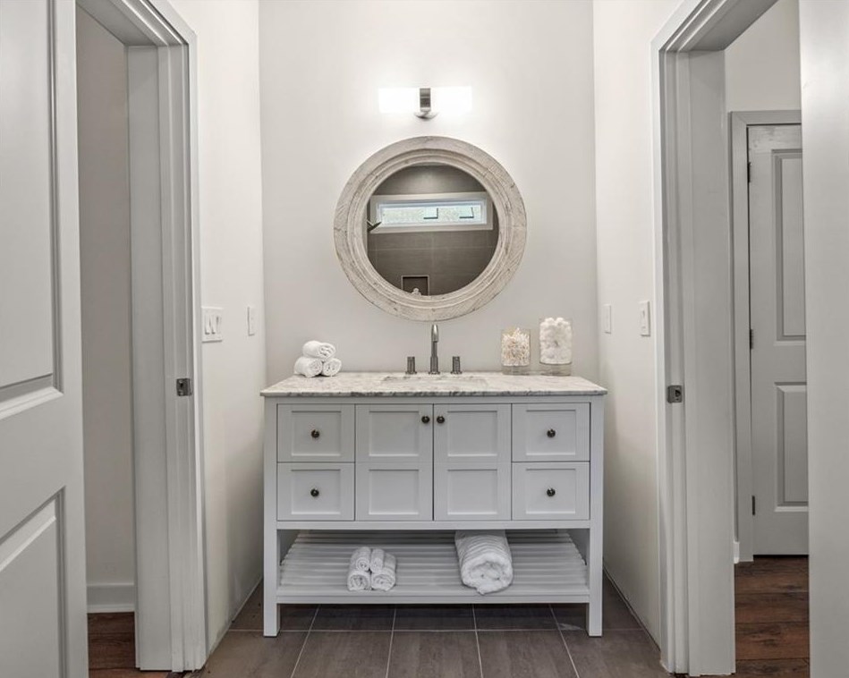 1231 Thomas Rd, Decatur GA  30030-4618 exterior