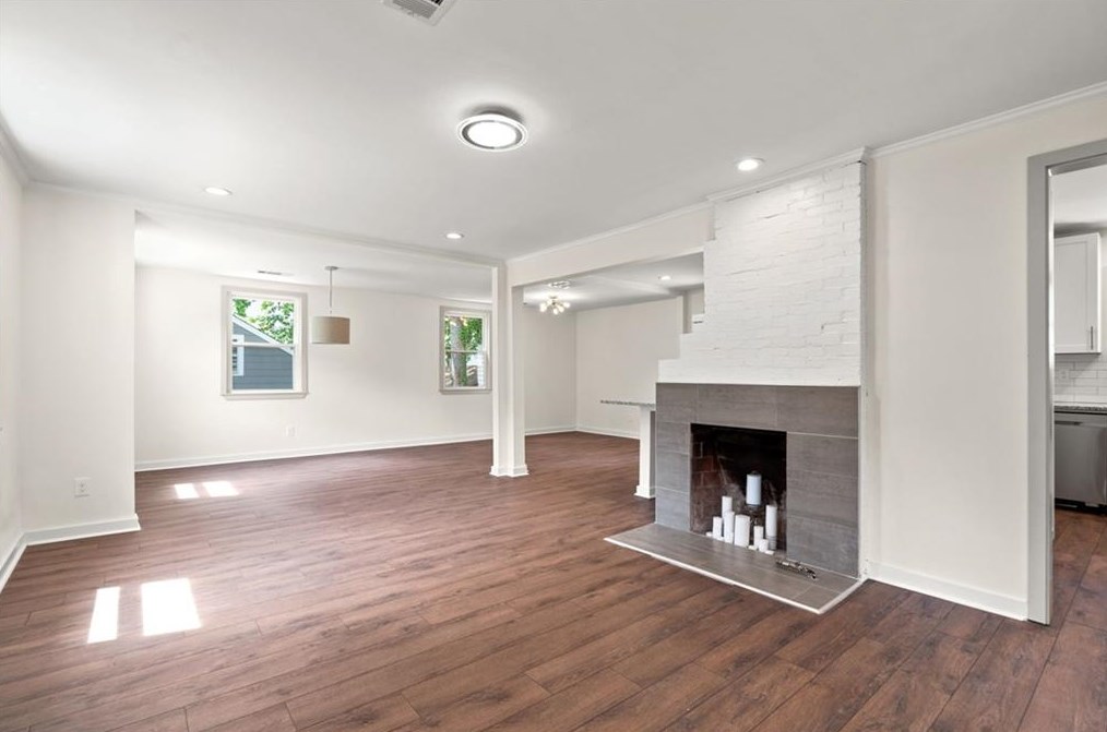 1231 Thomas Rd, Decatur GA  30030-4618 exterior