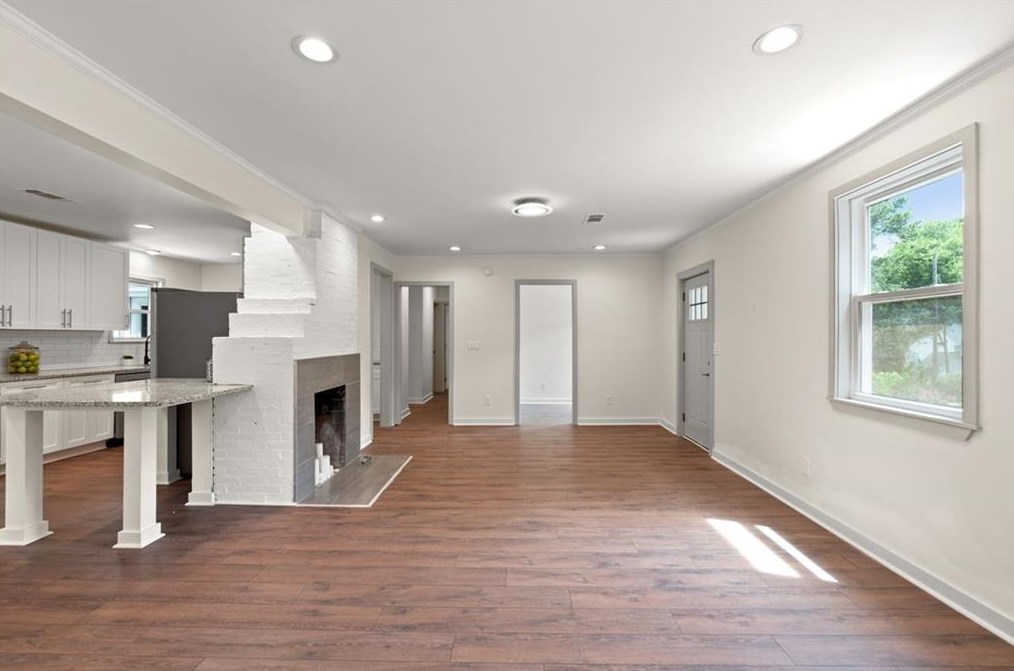 1231 Thomas Rd, Decatur GA  30030-4618 exterior