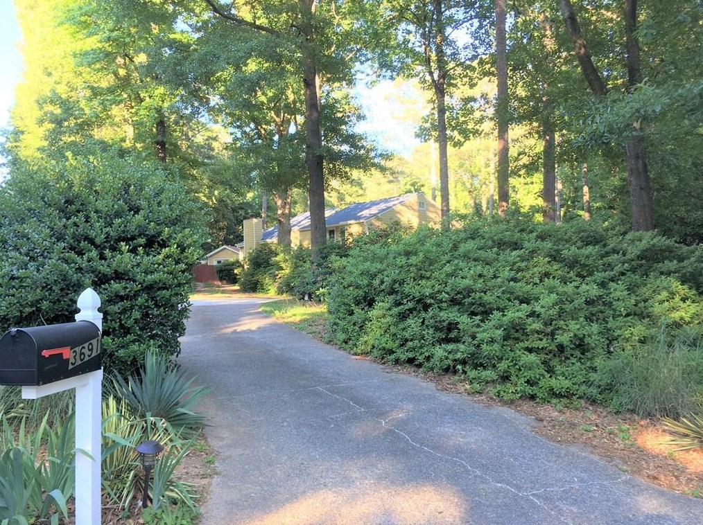 3691 Cedar Ridge Dr, Smyrna GA  30080-5648 exterior