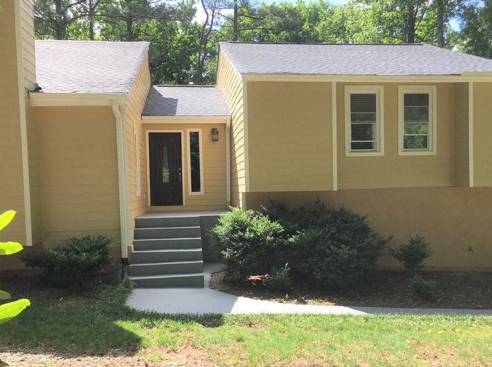 3691 Cedar Ridge Dr, Smyrna GA  30080-5648 exterior