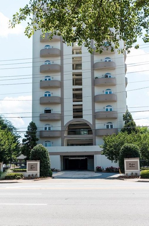 2161 Peachtree Rd, Atlanta GA  30309-1372 exterior