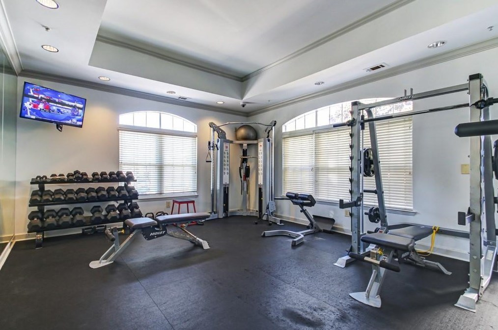 1075 Peachtree Walk, Atlanta GA  30309-4404 exterior