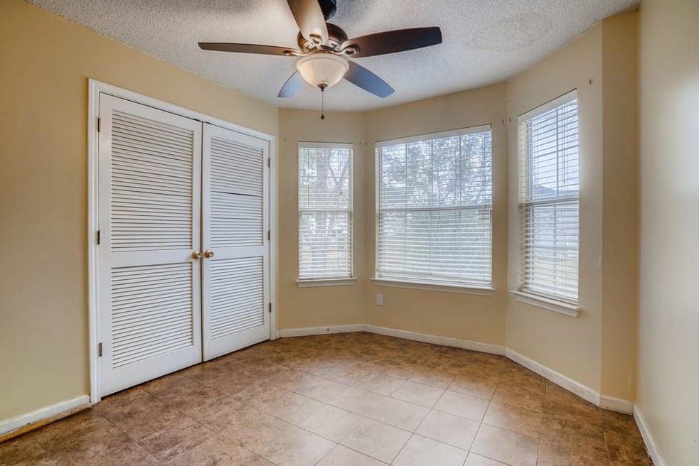 2176 Trickle Creek Ct, Decatur GA  30035-2524 exterior