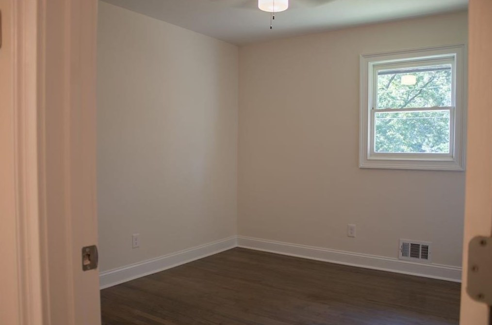 2352 Woodcastle Ln, Atlanta GA  30316-3708 exterior