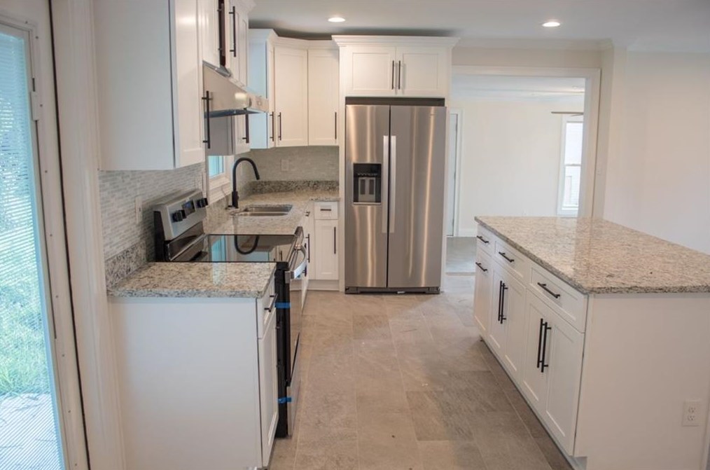 2352 Woodcastle Ln, Atlanta GA  30316-3708 exterior