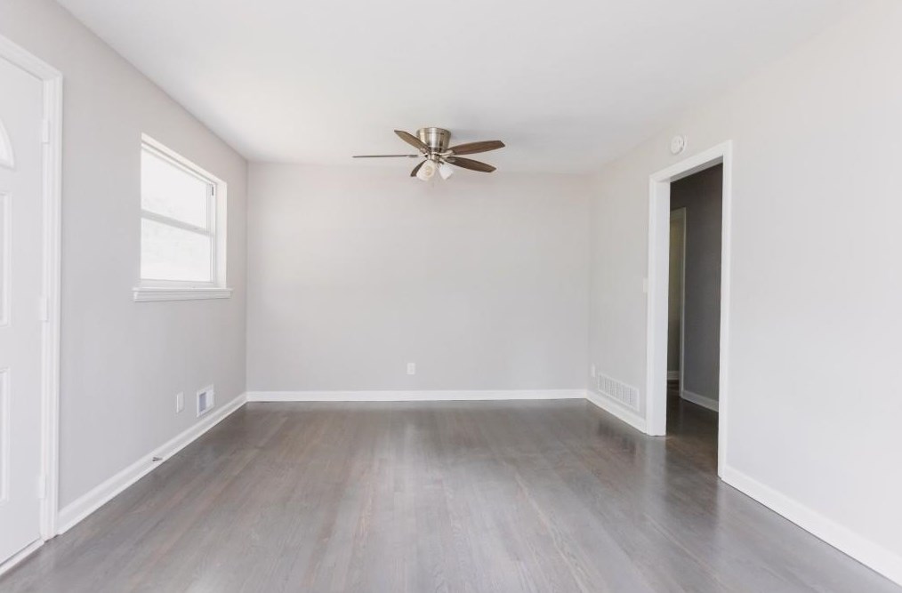 2582 Westchester Dr, Atlanta GA  30344-2056 exterior