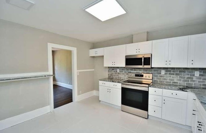 670 Crestview Ter, Gainesville GA  30501-3110 exterior