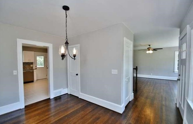 670 Crestview Ter, Gainesville GA  30501-3110 exterior