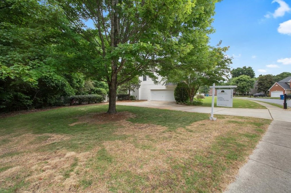 660 Beckenham Walk Dr, Dacula GA  30019-6735 exterior