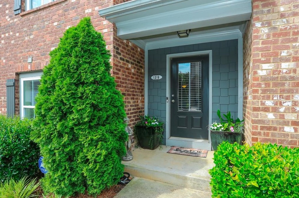 1316 Kingston Trl, Decatur GA  30033-3257 exterior
