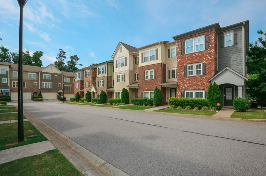 1316 Kingston Trl, Decatur GA  30033-3257 exterior