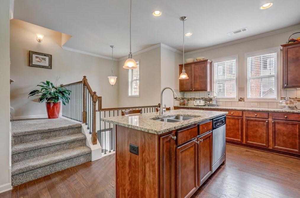 1316 Kingston Trl, Decatur GA  30033-3257 exterior