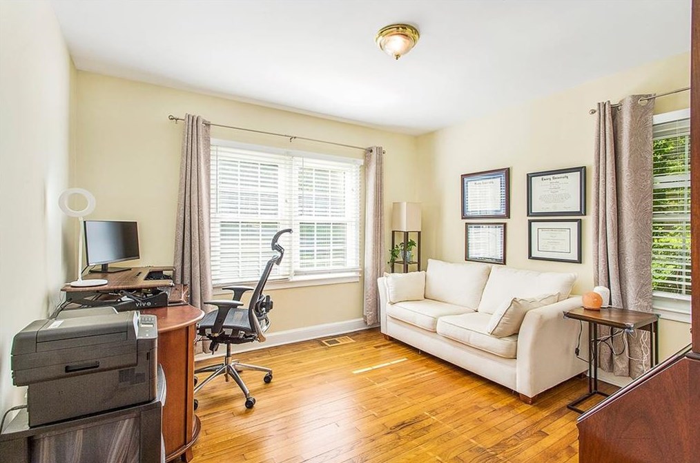 1363 Fenway Cir, Decatur GA  30030-4521 exterior