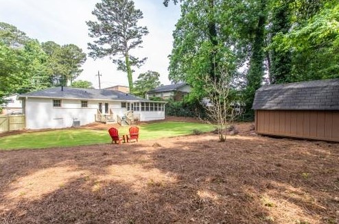 3067 Mount Olive Dr, Decatur GA  30033-3027 exterior