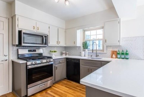 3067 Mount Olive Dr, Decatur GA  30033-3027 exterior