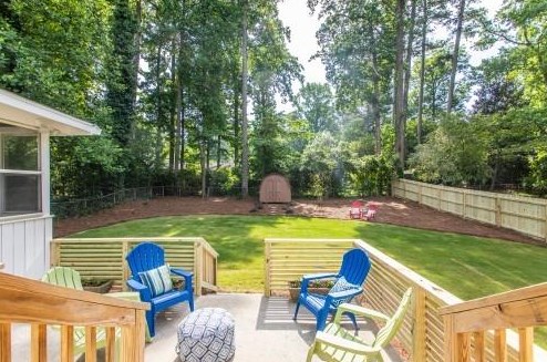 3067 Mount Olive Dr, Decatur GA  30033-3027 exterior