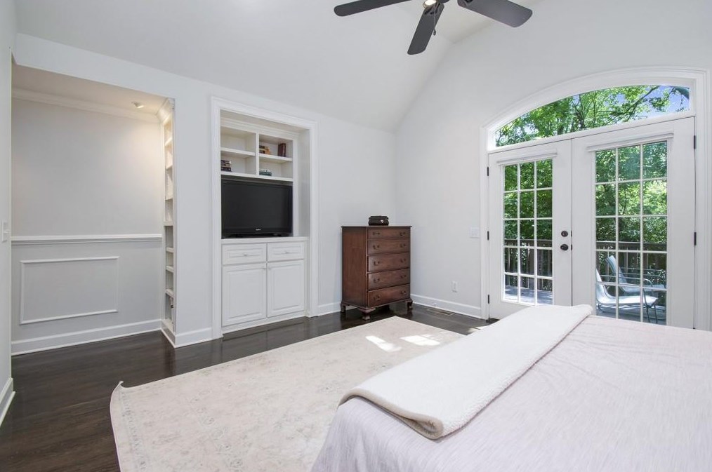 431 Melrose Ave, Decatur GA  30030-2855 exterior