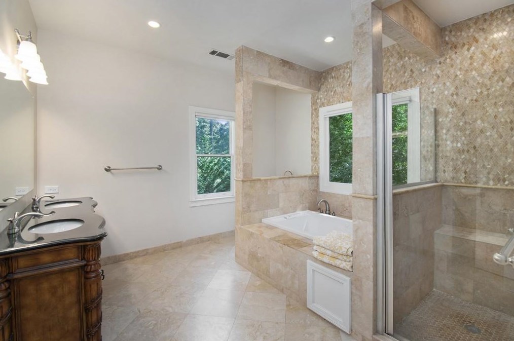 431 Melrose Ave, Decatur GA  30030-2855 exterior