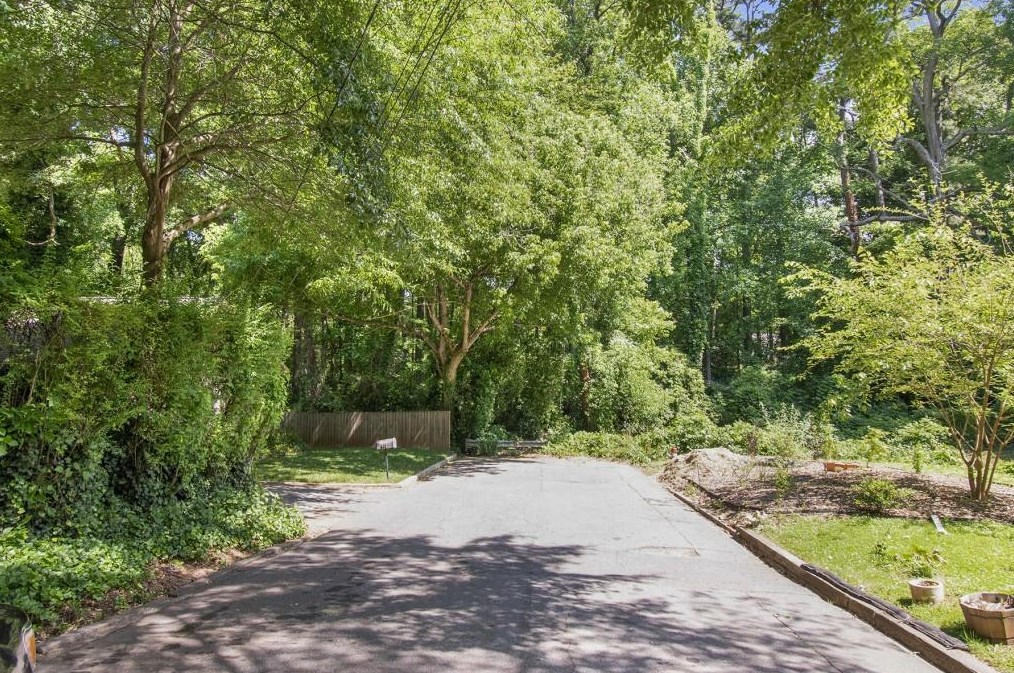 431 Melrose Ave, Decatur GA  30030-2855 exterior