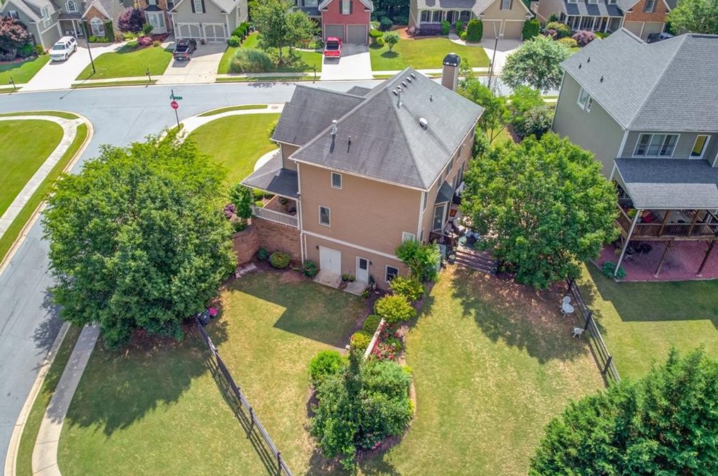 747 Bentleaf Dr, Dallas GA  30132-1135 exterior