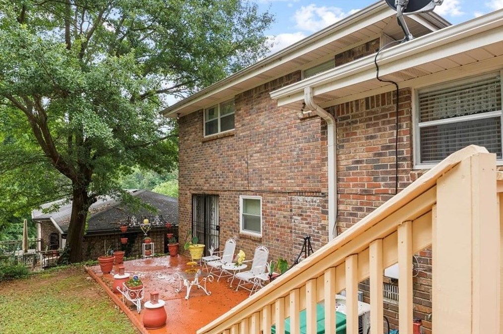 2638 Whites Mill Ct, Decatur GA  30034-1062 exterior