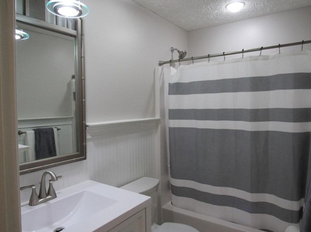 350 Cooper Creek Dr, Dallas GA  30157-1742 exterior