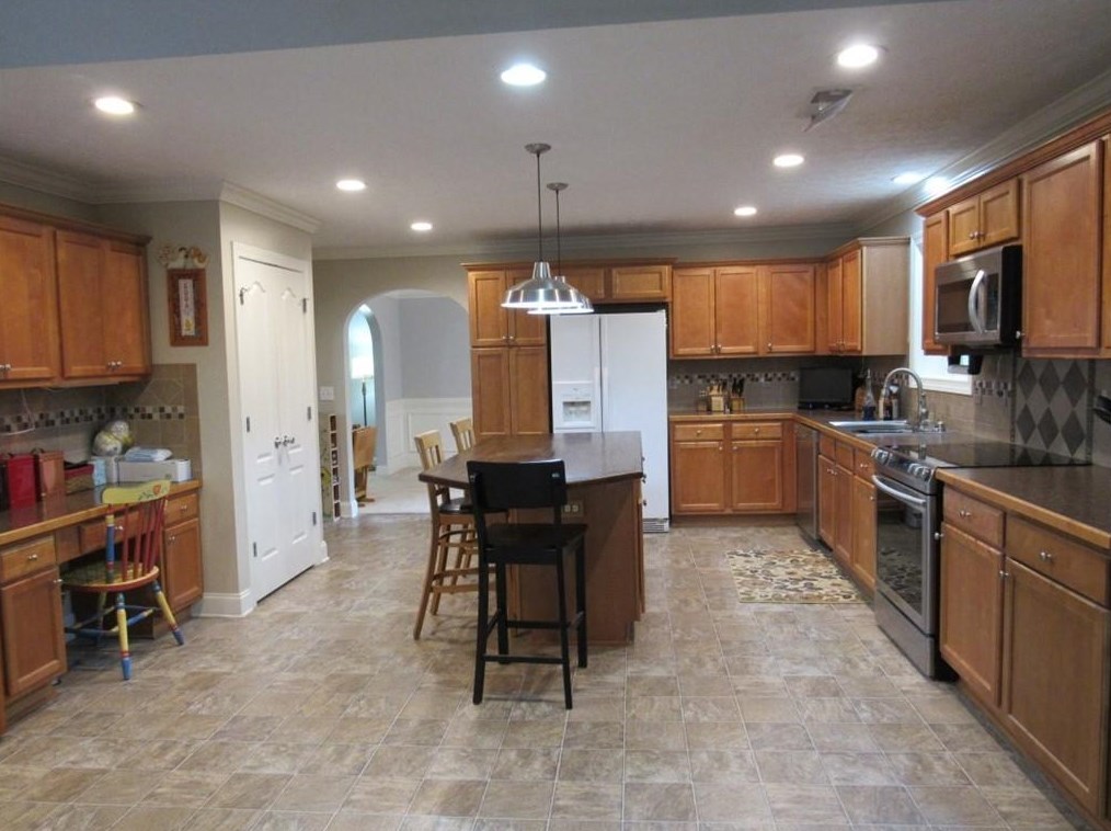 350 Cooper Creek Dr, Dallas GA  30157-1742 exterior