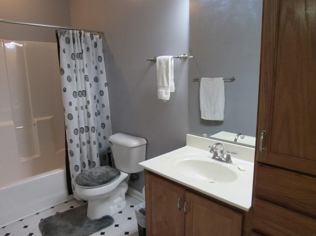 350 Cooper Creek Dr, Dallas GA  30157-1742 exterior